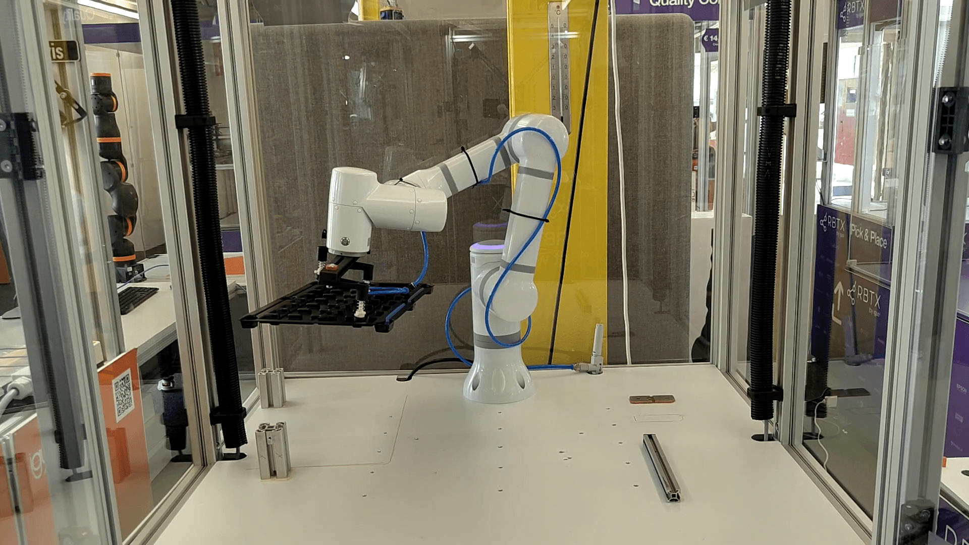 Pick and Place Kundentest mit einem Lebai Cobot 